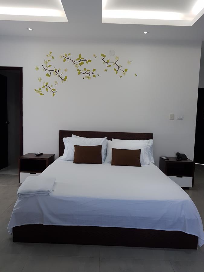 Hotel Plaza Real Montelíbano Kültér fotó