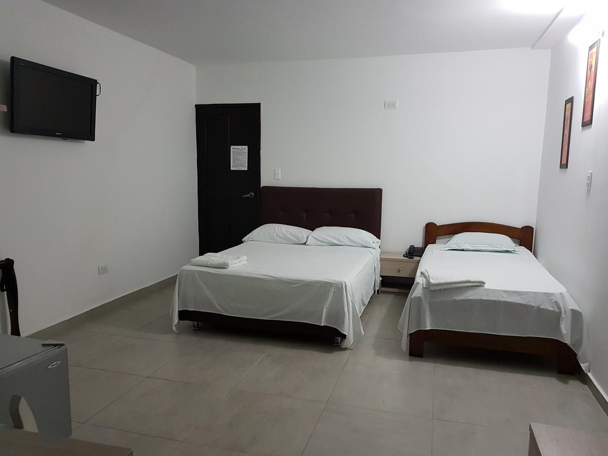 Hotel Plaza Real Montelíbano Kültér fotó